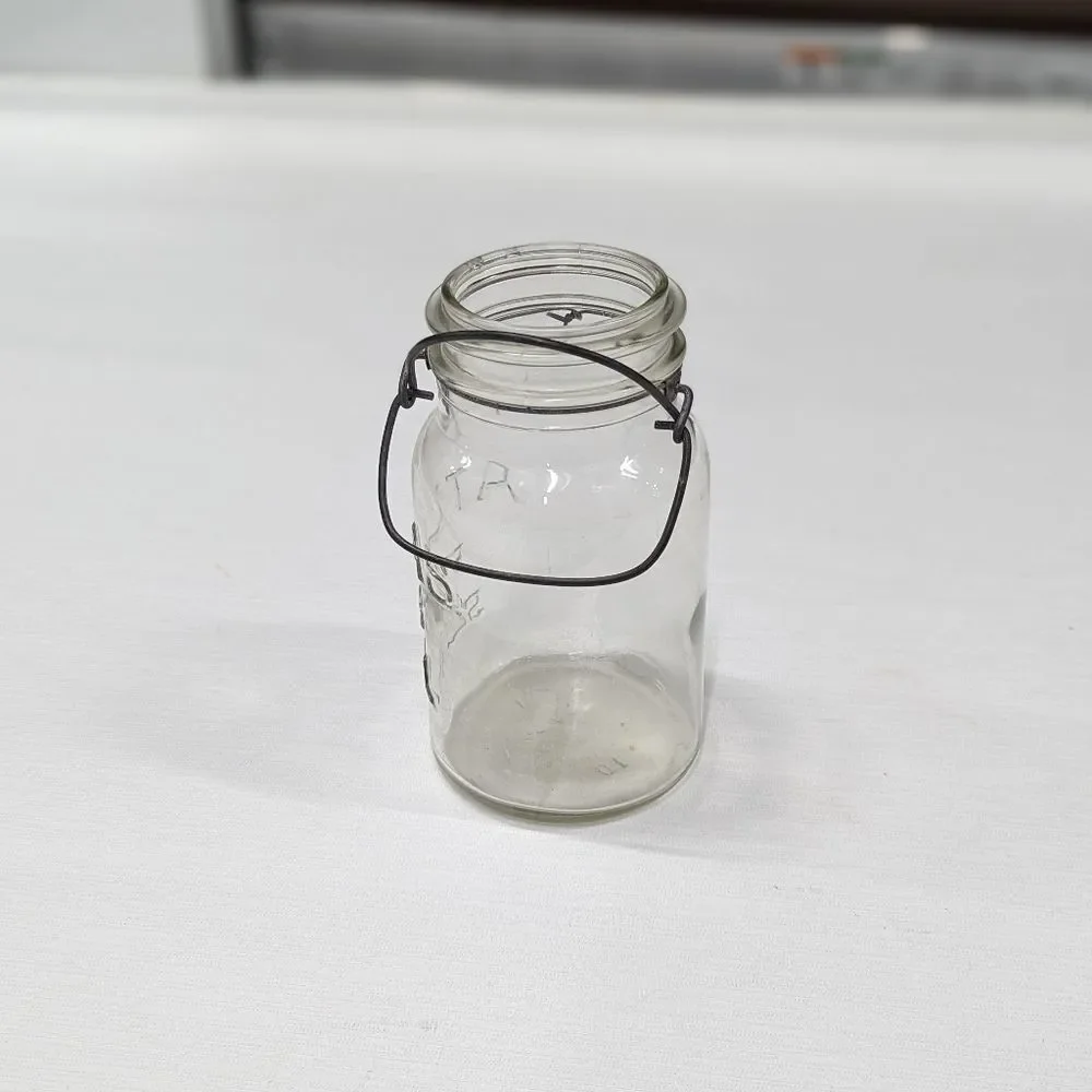 Vintage Atlas E-Z Seal Clear‎ Quart Canning Jar